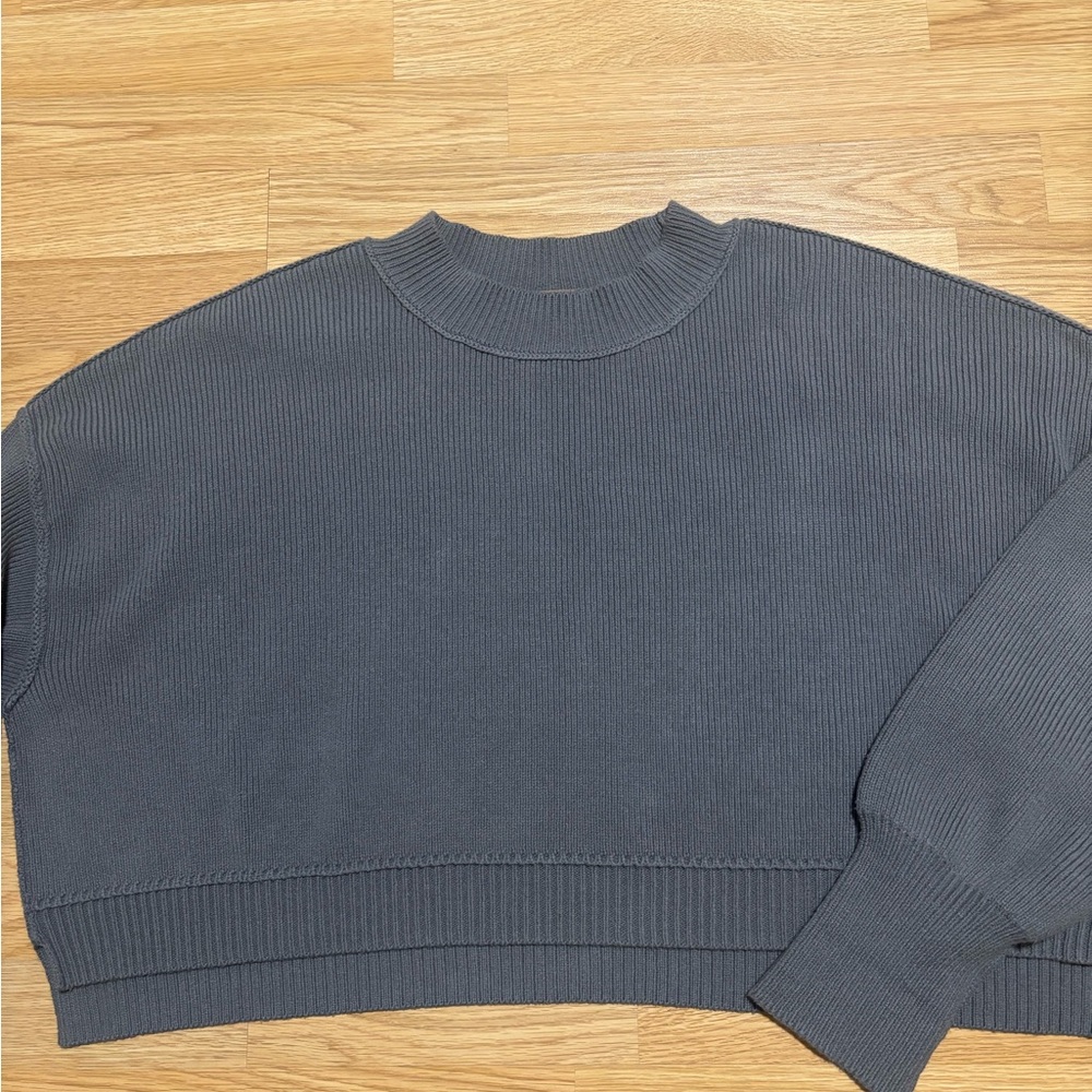 “Free People” Easy Street Crop Pullover Size Medium - Picture 2 of 9